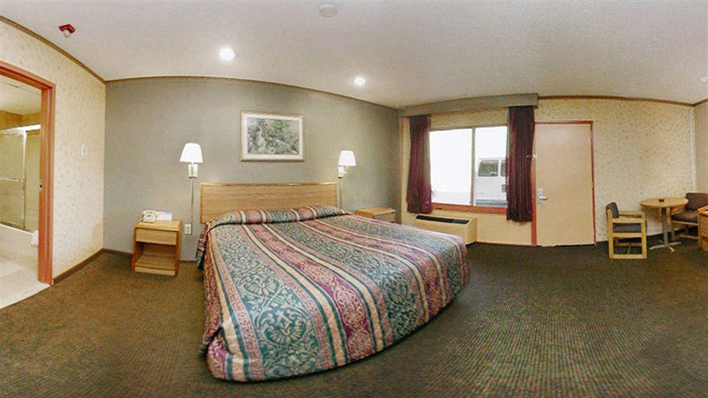 Econo Lodge West Haven Exterior foto
